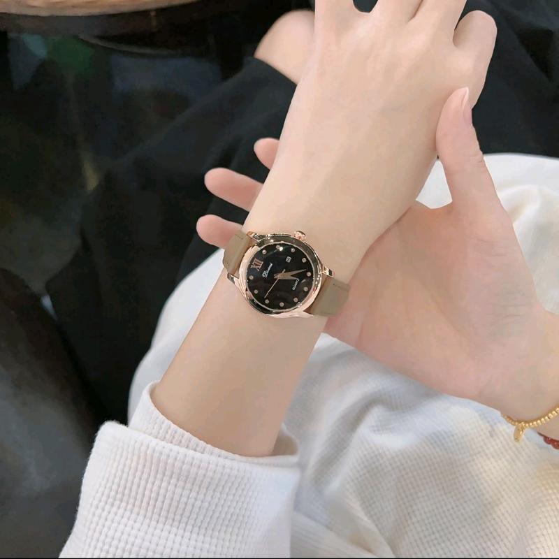 Đồng Hồ Nữ Khóa Thông Minh Dây Trơn Mặt Đen ( 3 màu ) Đeo Tay D7010