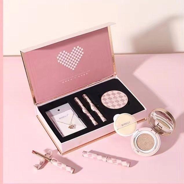 Product Introduction of Hộp Quà Trang Điểm, Bao Gồm Đệm Khí, Son Môi, Vòng Cổ, Thích Hợp Cho Bạn Gái, Câu Trả Lời, Vợ, Quà Sinh Nhật, Quà Tặng Ngày Của Mẹ, Ưa Nhìn 7