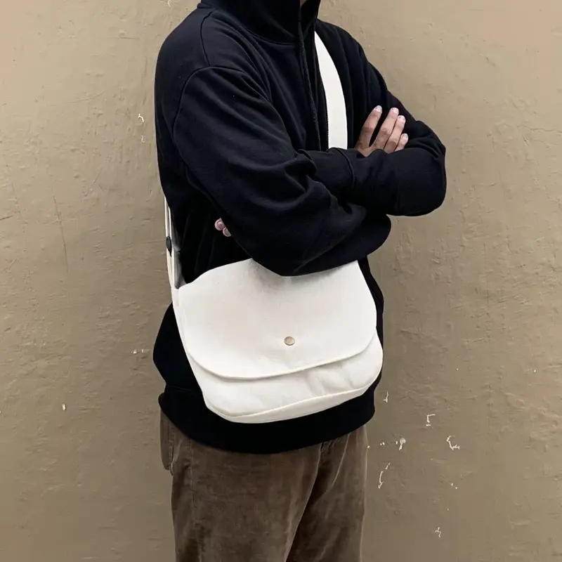 Tas Selempang Polos Kanvas Premium Sling Bag Canvas Pria Wanita Aesthetic Murah Canvas Premium Cowo Keren Broken White Keren Kalcer Selempang Hitam Sedang 0