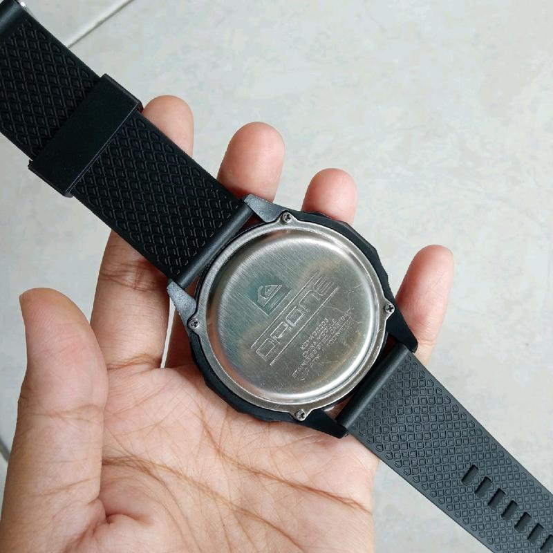 Jam Tangan Quicksilver Baru, Bahan Rubber, Anti Air 4