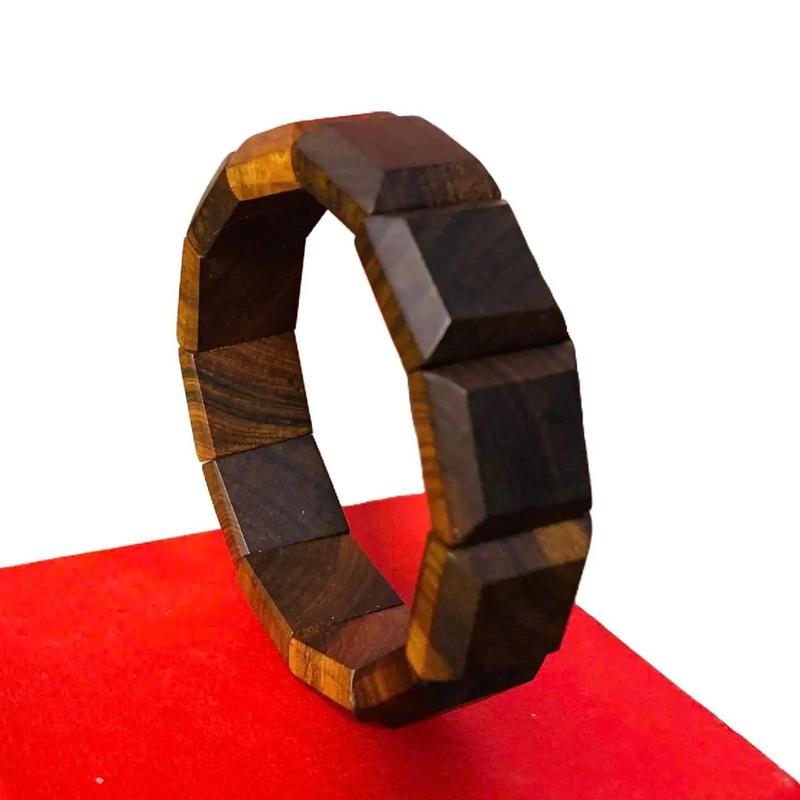 Vòng Tay Phong Thuỷ gỗ Bách Xanh Tự Nhiên Bản Vuông Dẹt Mùi Hương Thơm Dịu - Phụ Kiện Kèm Quà Tặng