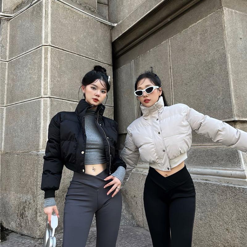 Áo phao croptop dáng ngắn trắng Đen khoác