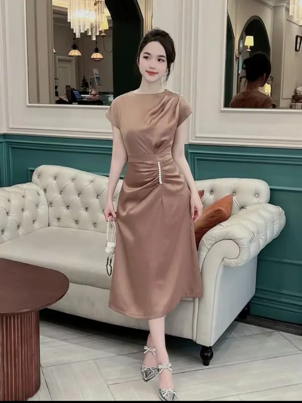 b10 váy thiết kế eo đính ngọc 3