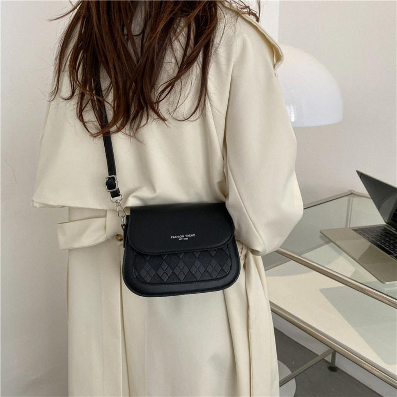 Product Introduction of 🌺FREE SHIP🌺Túi xách nữ thời trang túi đeo chéo đeo vai in vân trám da đẹp để vừa các dòng điện thoại NQD88 K101 26