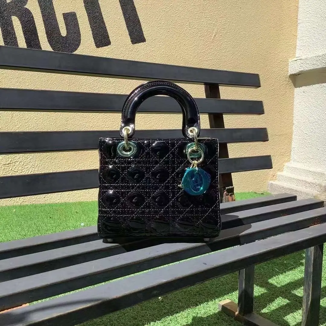 Túi xách VR50311 da bóng 20cm tang vàng Bag Nữ