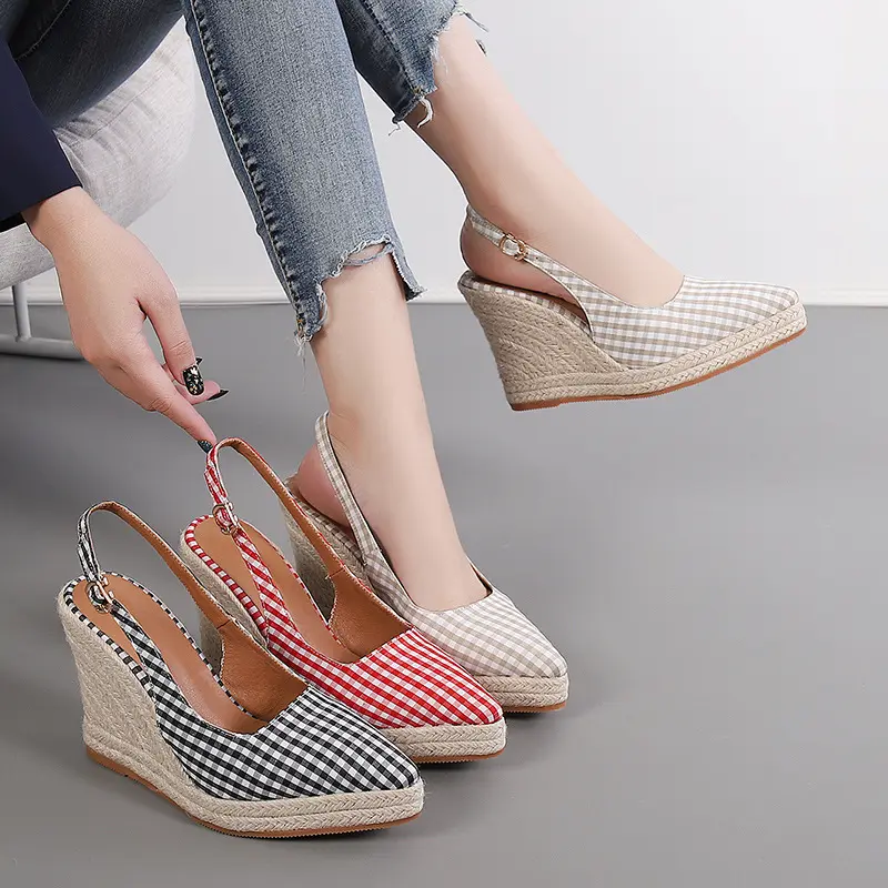2025 European and American Fashion Hot Girl Style Straw Woven Wedge Sandals for Women, Wear-Resistant Platform Height Increasing Non-Slip Holiday Shoes, in Stock and Fast Delivery Bohemian Style Home Outdoor Shoes, Slimming and Versatile
