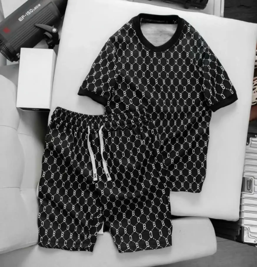 Bộ Quần Áo Cộc Nam Nữ B U Full Hott 2025 - Form Rộng Thoải Mái, Chất Polyester Bền Đẹp