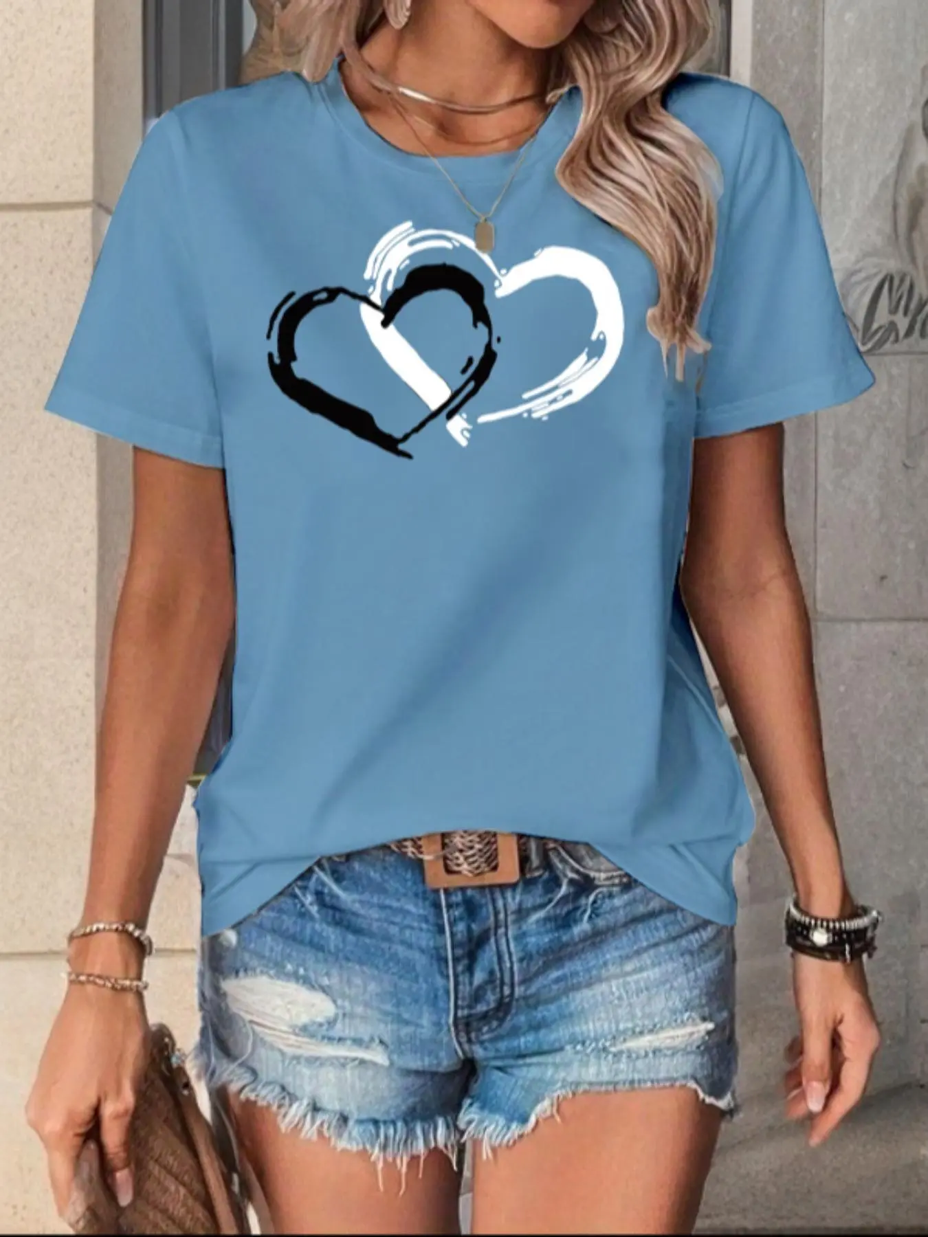 Women's Heart Print Round Neck Tee, Fashion Casual Short Sleeve Graphic Print T-shirt, Ladies Summer Clothes for Daily Wear Valentine's Day, gift