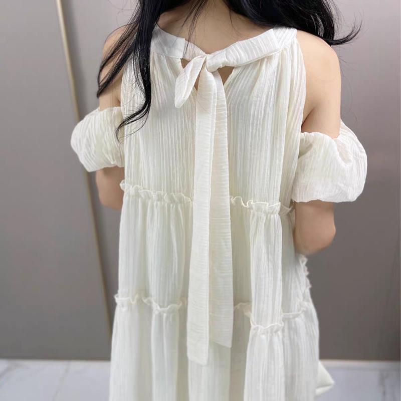 Product Introduction of Váy cổ yếm tay bồng 2 lớp mềm mịn, mặc đi cafe, đi dạo, đi du lịch,.... 5
