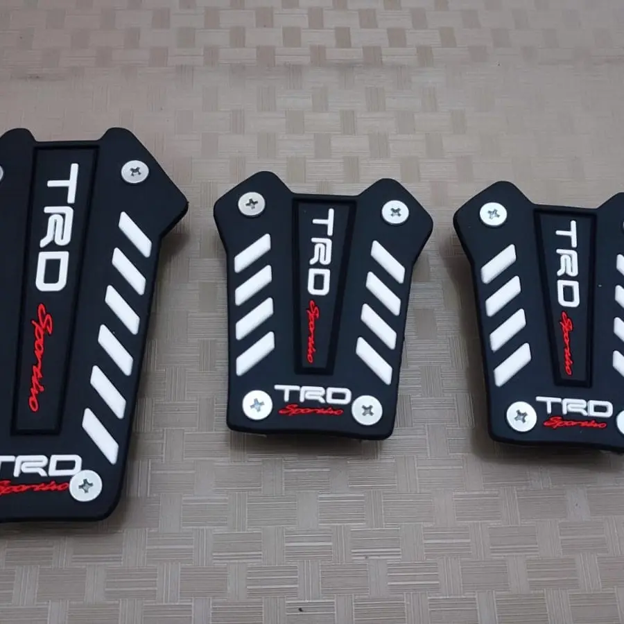 pedal gas manual mobil universal model TRD
