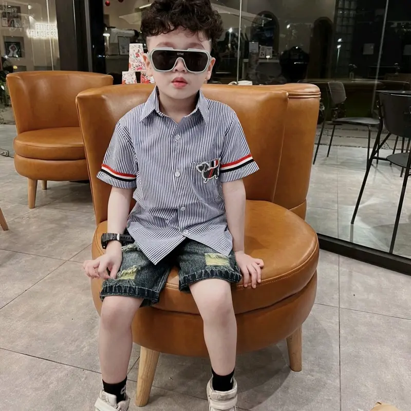 Set áo sơ mi + quần bò jean xước cho bé trai Polo Có Cổ 4