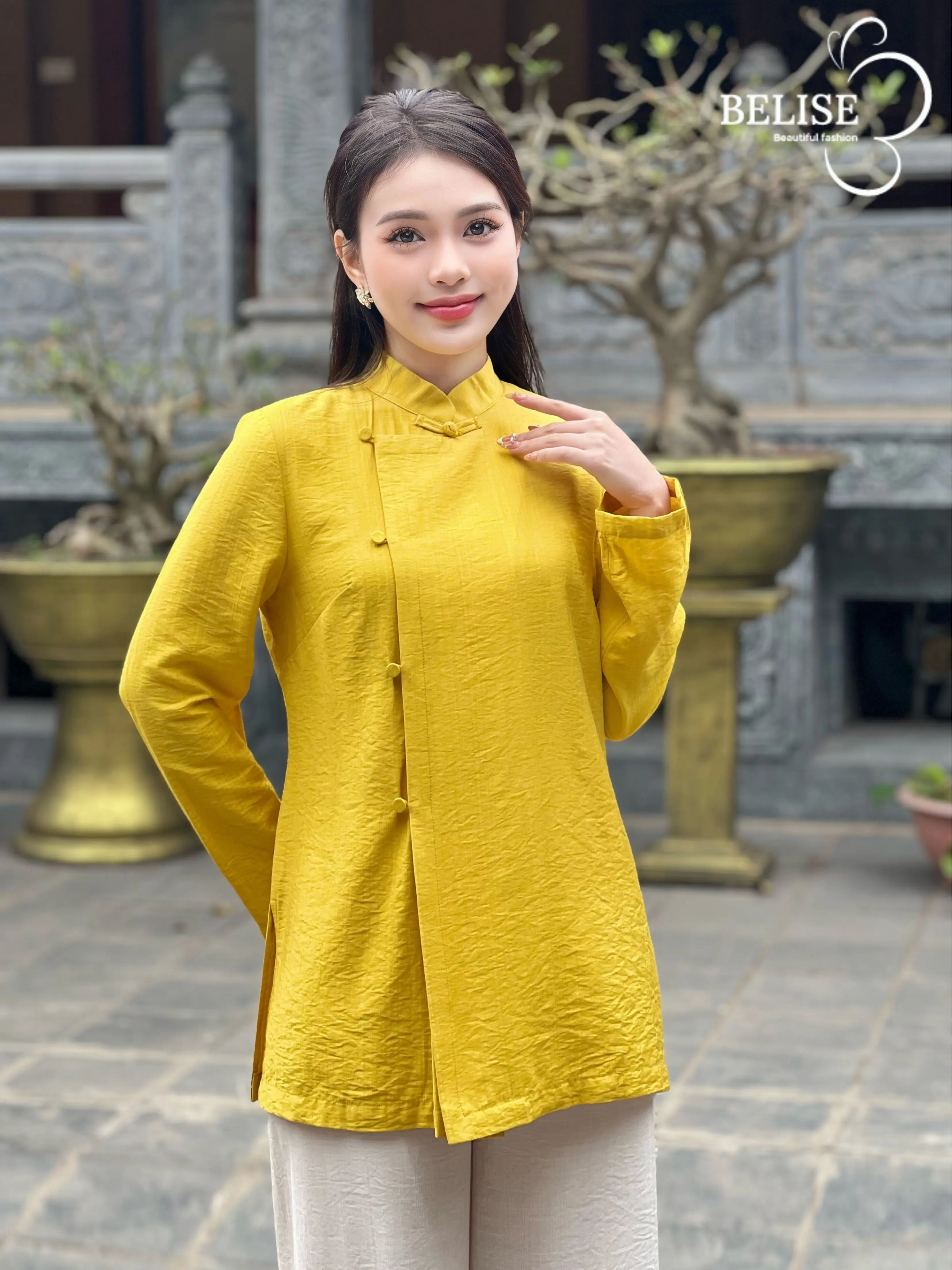 Pháp phục đũi Nhật màu vàng sang chảnh phối quần đũi trắng dày dặn - Belise Fashion Nữ Voi Áo Women Jacket