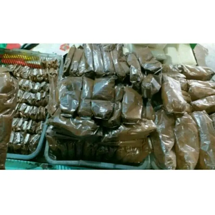 KOPI BUBUK KALIANDA NO 1 . khas lampung kalianda no 1 lampung selatan.ada 3ukuran ya. original 1