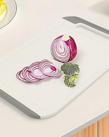 Product Introduction of 304 Stainless Steel Cutting Board for Kitchen, Double Sided Meat Cutting Board with Diversion Groove, Grater, Food-Grade Wheat Straw PP Material, Anti-slip, Easy to Clean 5