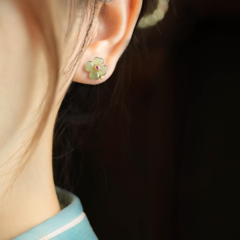 1 Pair Charming Green Jade Leaf Stud Earrings Female Elegant Plant Design Earstud Accessries 7