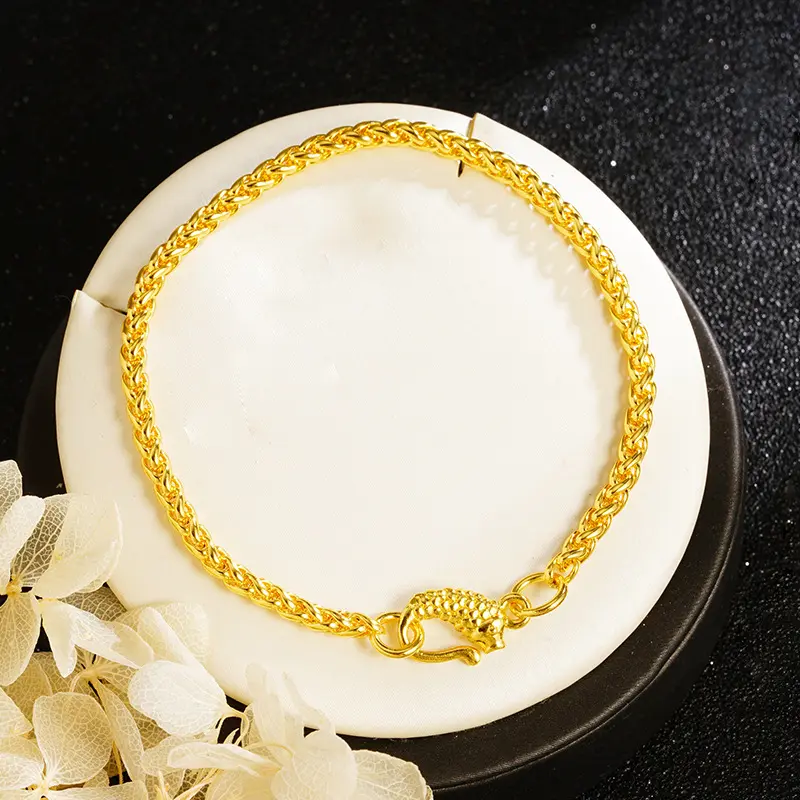 Chinese Style Gold-Tone Koi Buckle Bracelet - Vintage Durable Jewelry with Non-Fading Copper-Gold Plating