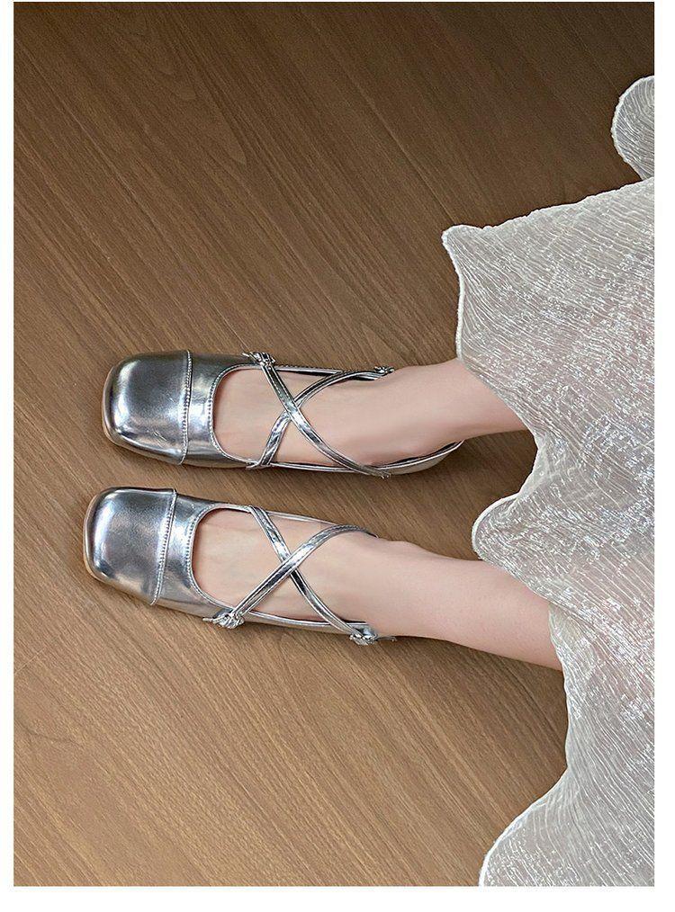 Product Introduction of French Style Silver Fairy Style Pumps Female 2025 Autumn New Retro Inner Match Match Skirt Mary Jane Shoes 15