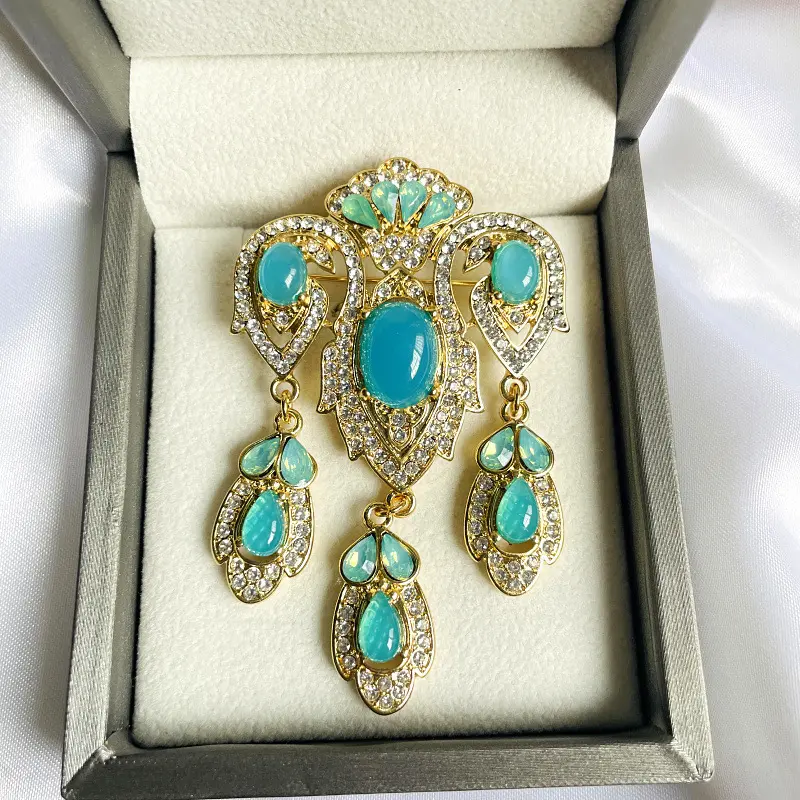Palace Style Brooch Retro Baroque Elegant Graceful Pin Tassel Corsage