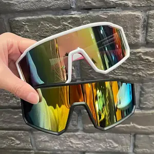 Kacamata fashion one-piece Kacamata hitam olahraga tahan angin berlapis warna-warni untuk wanita Kacamata hitam untuk berkendara dan bersepeda untuk pria Eyewear Sunglasses