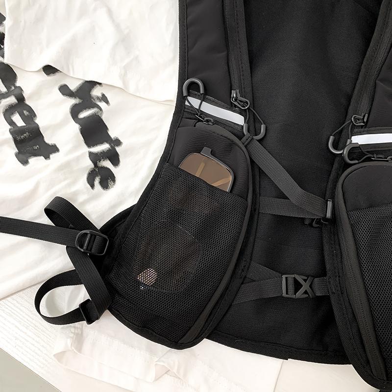 Product Introduction of Sports Backpack, Multifunctional Large Capacity Chest Bag, Outdoor Sports Bag for Running, Cycling, Hiking, Camping, Travel 5