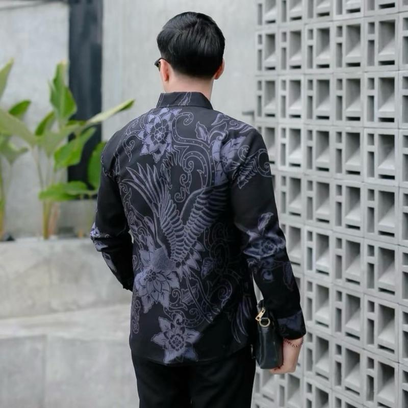 MELEWIS HITAM Kemeja Batik Pria Lengan Panjang Warna Hitam Full Furing Katun Slimfit 7