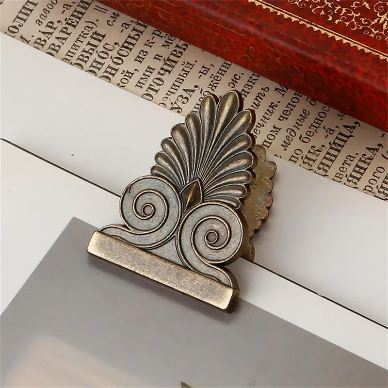 Vintage Leaf Design Metal Binder Clip, 1 Count Creative Photo Storage Clip, Binder Accessories for Home & Office & School 0