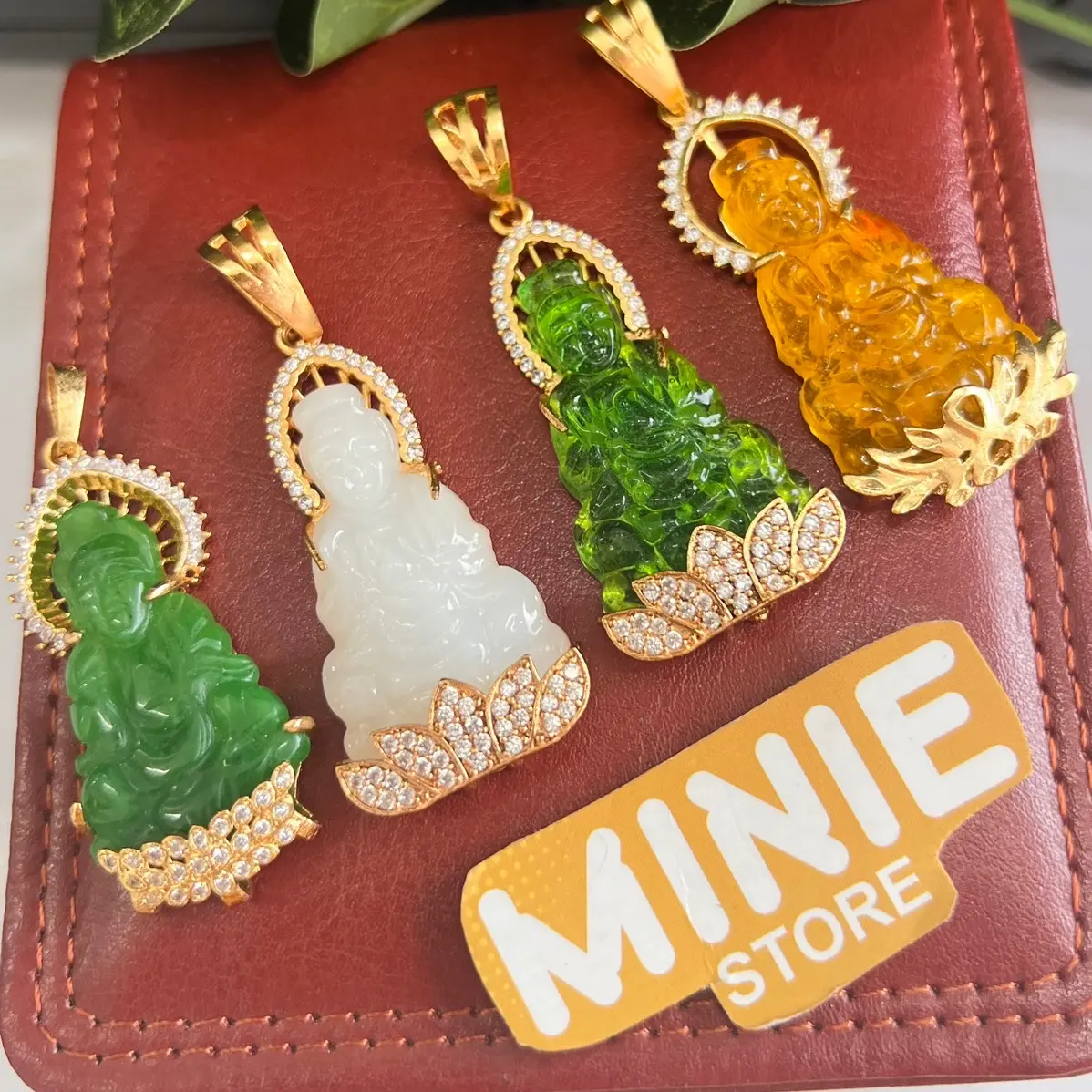 Mặt Mẹ Quan Âm đá đủ màu....dongđo