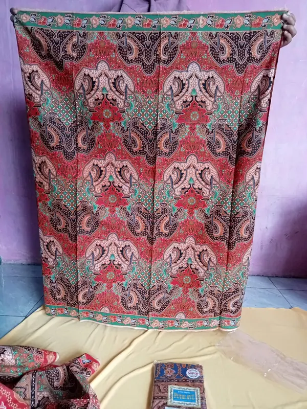 OBRAL PAKET 5PCS SARUNG BATIK SIAP PAKAI Muslim Motif papua mas Rayon Transparent 2