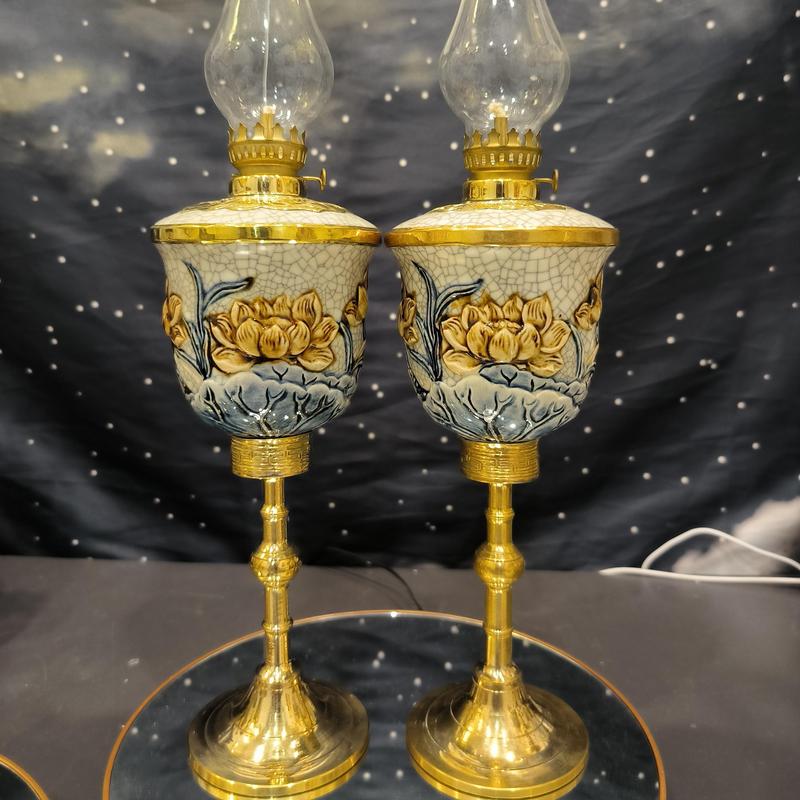 Đ02 - Cặp Đèn dầu Vai Vuông men rạn đắp hoa sen (2 chiếc) Decor Phòng