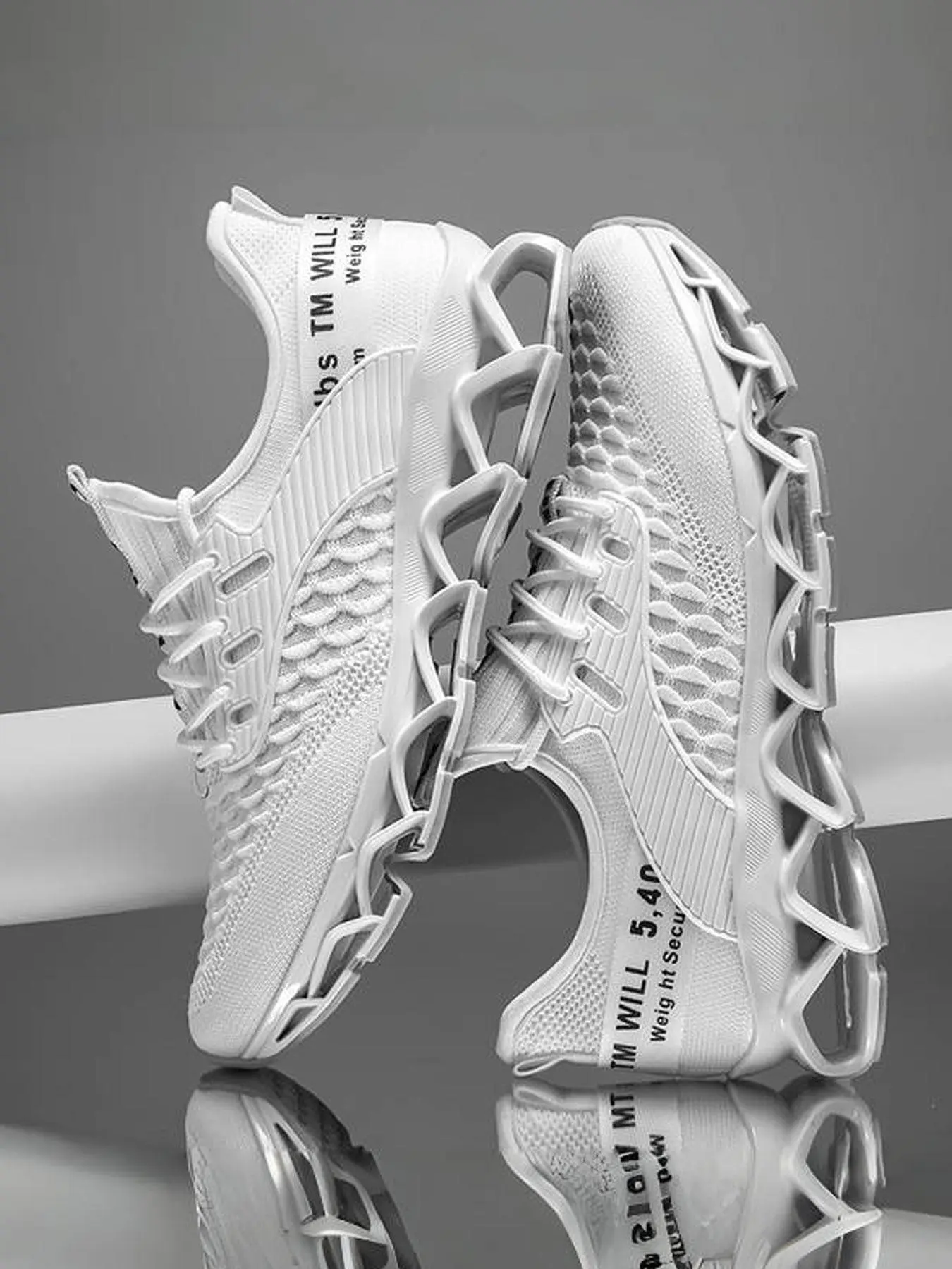 Women's Letter Print Lace Up Sneakers, Casual Sporty Breathable Comfortable Running Shoes, Female All-match Round Toe Sneakers for Daily Life