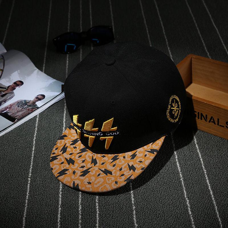 Product Introduction of Korean Style Oversized Baseball Cap - Embroidered Hip Hop Snapback, Streetwear Fashion Hat for Men & Women 4