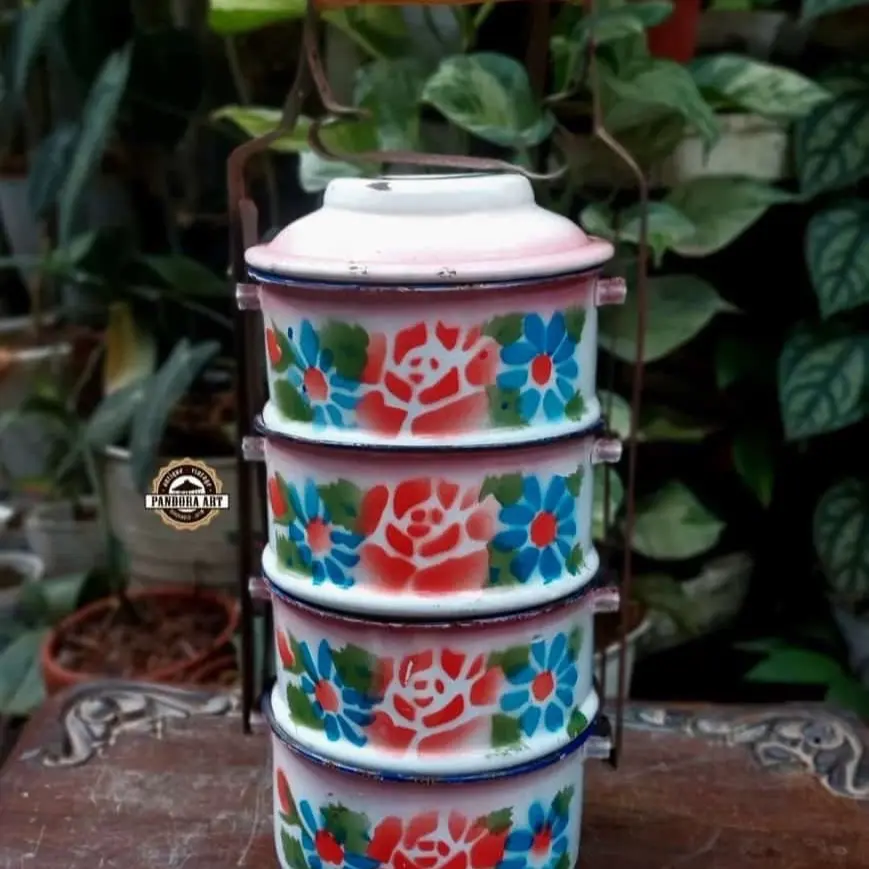 Rantang enamel lawas