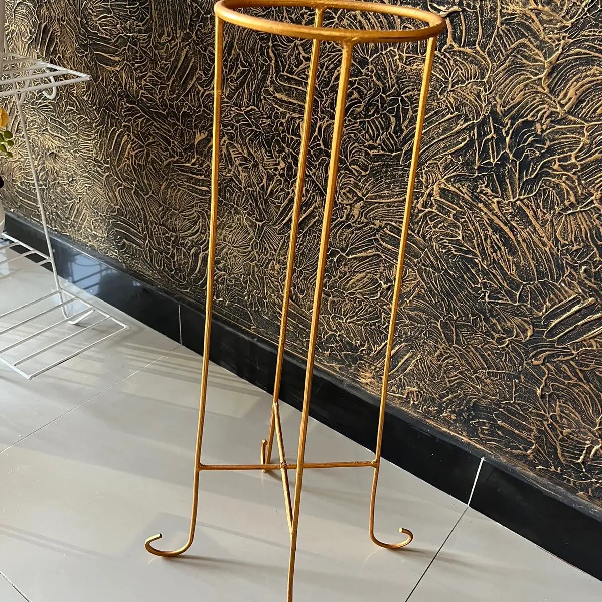 Standing pot x