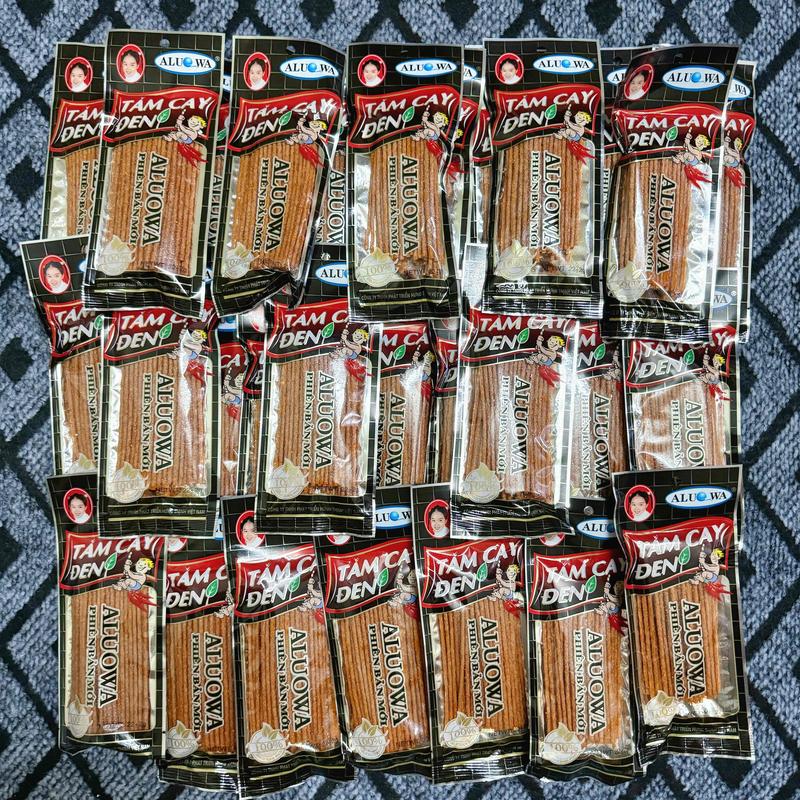 Combo 50 Gói Snack Tăm Cay Đen – Càng Ăn Càng Mê | A Long Foods