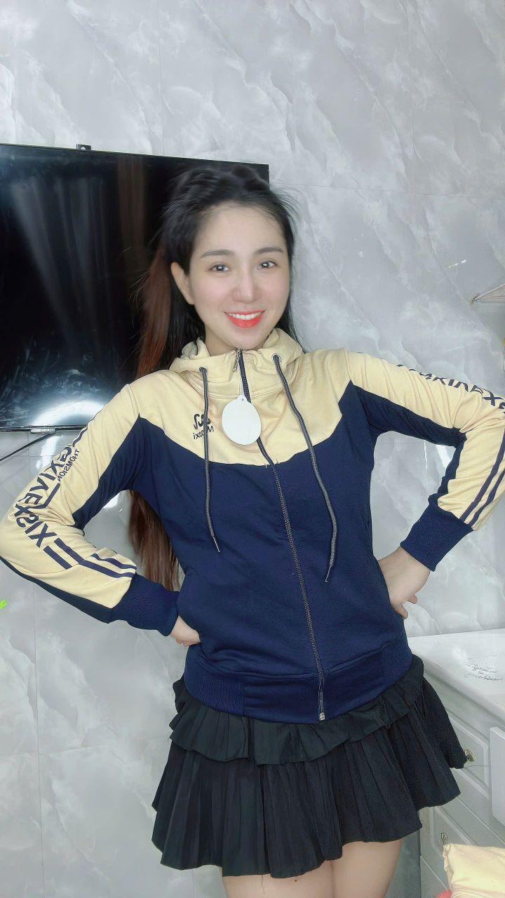 Product Introduction of Áo khoác thun cotton 5 túi to, mã in tay + logo - Nữ Top 15