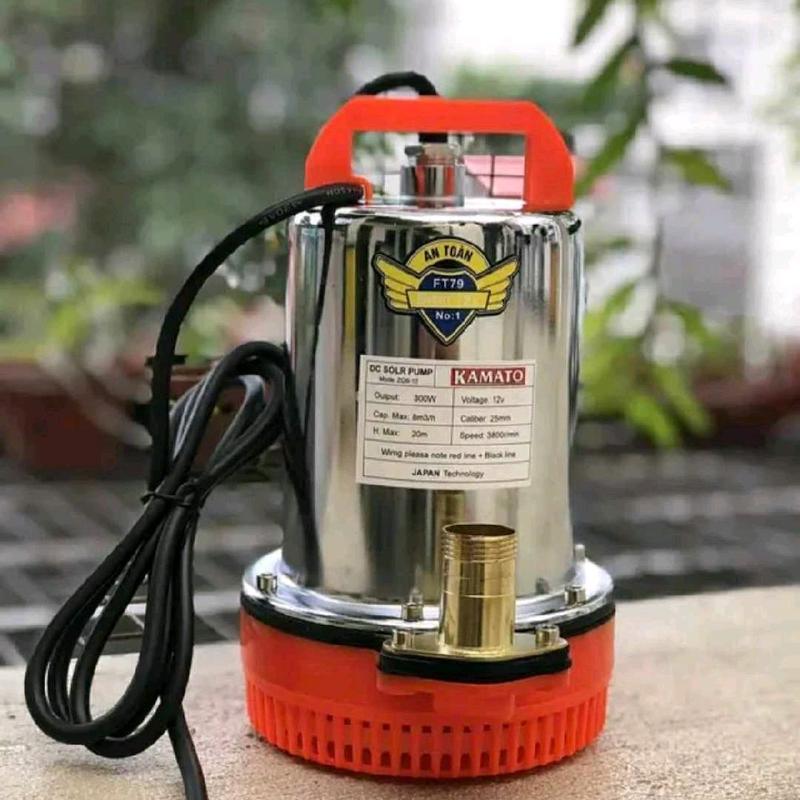 Máy bơm chìm chạy acquy điện 12V chống giật an toàn bơm hút khỏe.