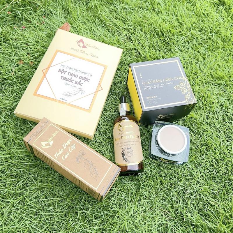 Bộ cao sâm linh chi thảo dược Mộc Nhân thiên nhiên trắng da sạch mun thâm sạm nám đồi mồi lỗ chân lông to. Bộ ba sản phẩm gồm kem ngày serum thảo dược đêm  bột thảo dược rửa mặt 