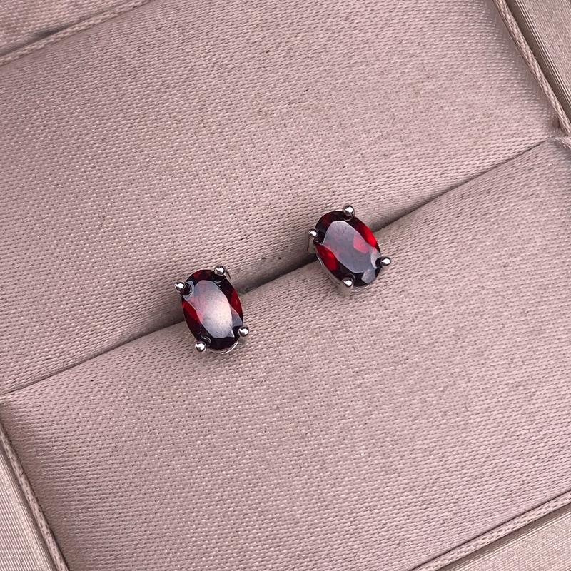 Product Introduction of Amethyst Garnet Citrine Blue Topaz Peridot Earrings S925 Silver Inlaid Classic Women's Earrings 1