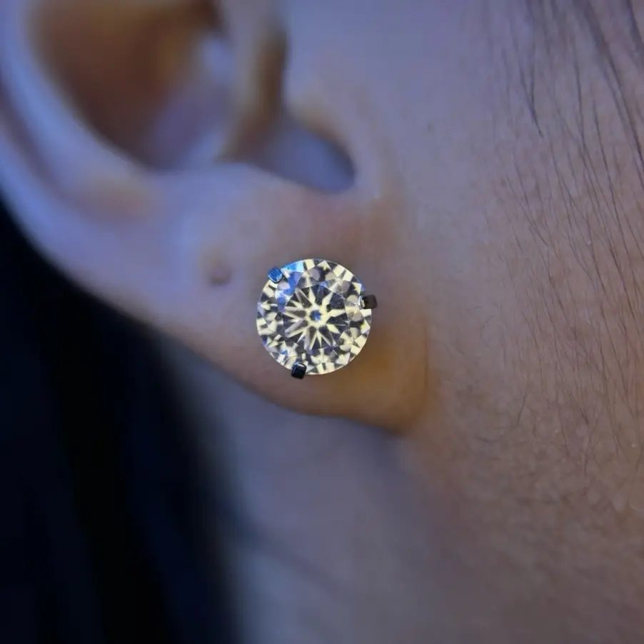 จิว Diamond