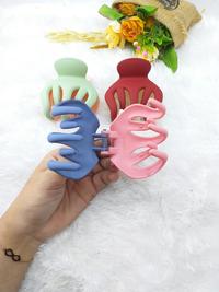 Gambar Jedai Rambut Wanita 7 Cm Cakar 5 Variasi 2 Warna Jedai Jumbo Model Korea Clips - RANDOM dari BeaNaBell Aksesoris Kab. Tangerang 3 Tokopedia