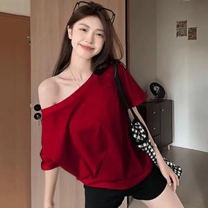 เสื้อยืด ปาดไหล่ สำหรับผู้หญิง ดีไซน์น่ารักและเซ็กซี่ ทรงหลวม สไตล์ซัมเมอร์ ไม่ซ้ำใคร เรียบหรู ท๊อป