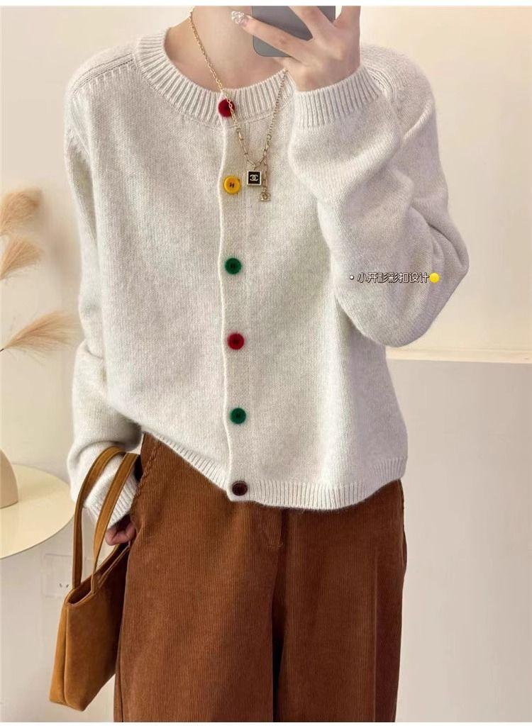 Product Introduction of Áo Cardigan Dệt Kim Chunky Mềm Mại, Cỡ Lớn, Nút Bấm Đầy Màu Sắc, Áo Len Cropped Dài Tay Áo Hở Trước, Cổ Tròn Ấm Cúng, Thích Hợp Cho Mùa Xuân / Mùa Thu / Mùa Đông, Áo Mặc Bên Ngoài Dễ Phối Đồ, Năm 2025 8