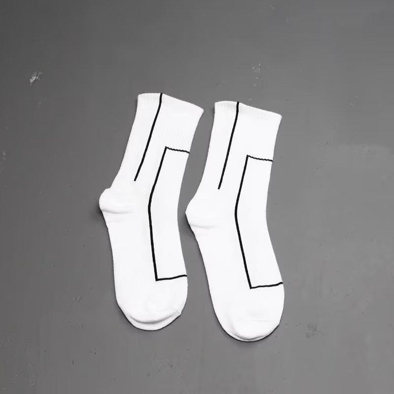 Product Introduction of Men Socks New Korean Style Male & Female Middle Tube Cotton Street Hip-Hop Sports Personalized Skate Stockings Casual Socks Fitness Running Basketball Men Antibacterial Sweat-Absorbent Socks 7