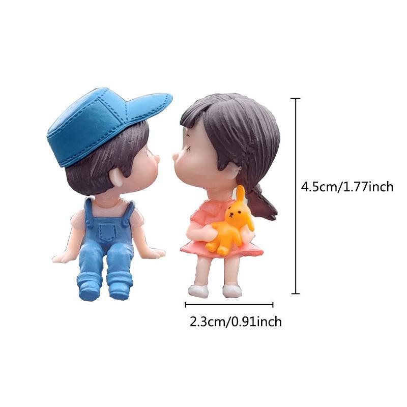 Cartoon Couple Design Car Ornament, 1 Count Cute Car Interior Decoration, Creative Office & Home Desktop Ornament 5