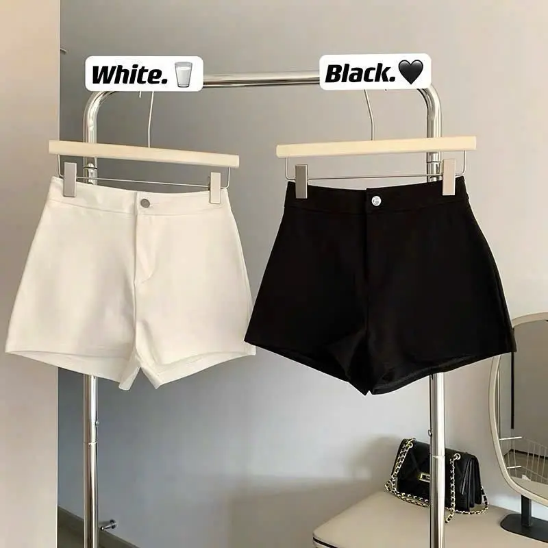 Quần shorts nữ cạp cao dáng ngắn có túi sau lưng cao màu đen trắng có quần dùi bảo hộ 5