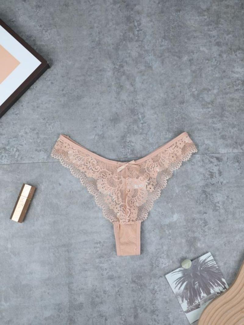 Product Introduction of Women's Contrast Lace Thong, Intimate products, Soft Comfy Breathable Panty for Daily Wear, Women's Underwear for All Seasons 7