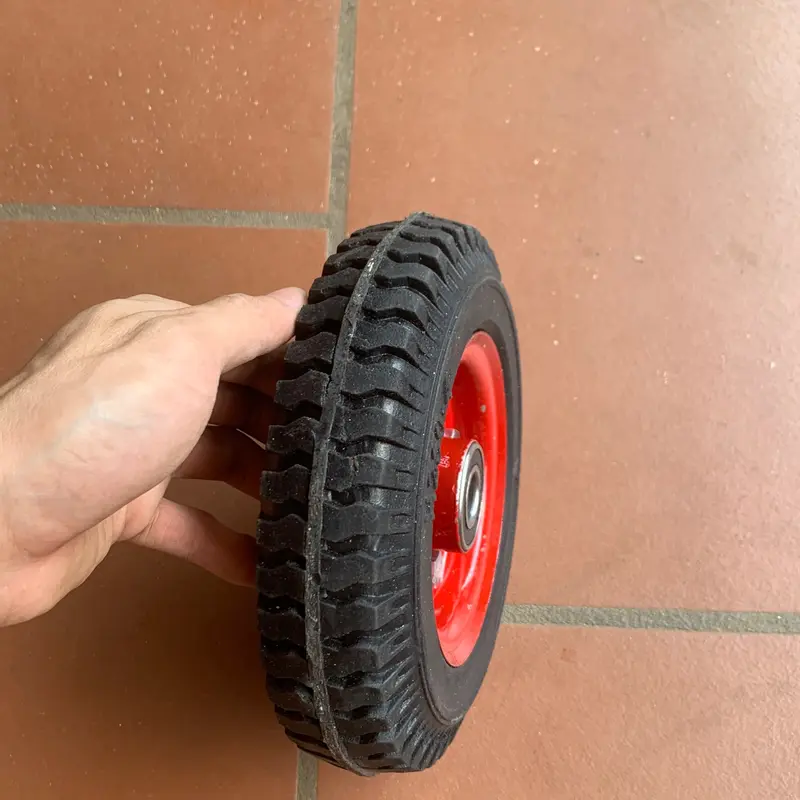 Bánh xe cao su đặc đường kính 20cm chịu lại 150kg 1