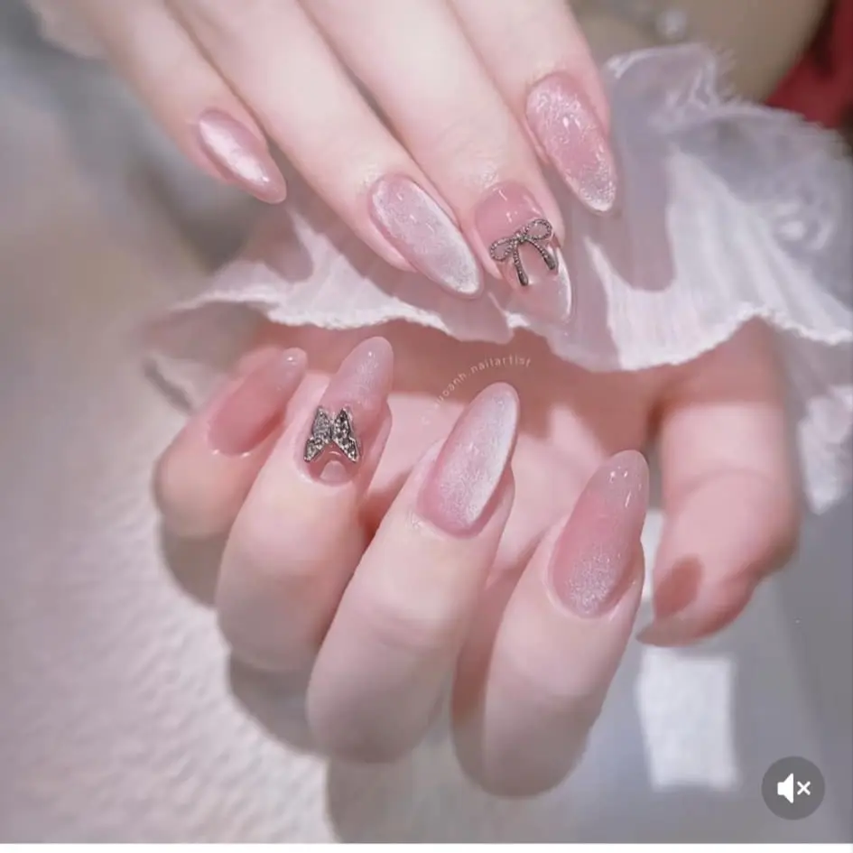 Nailbox hồng thạc mắt mèo