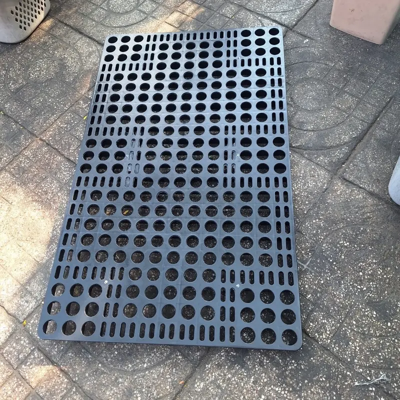 Pallet không chân màu đen 0