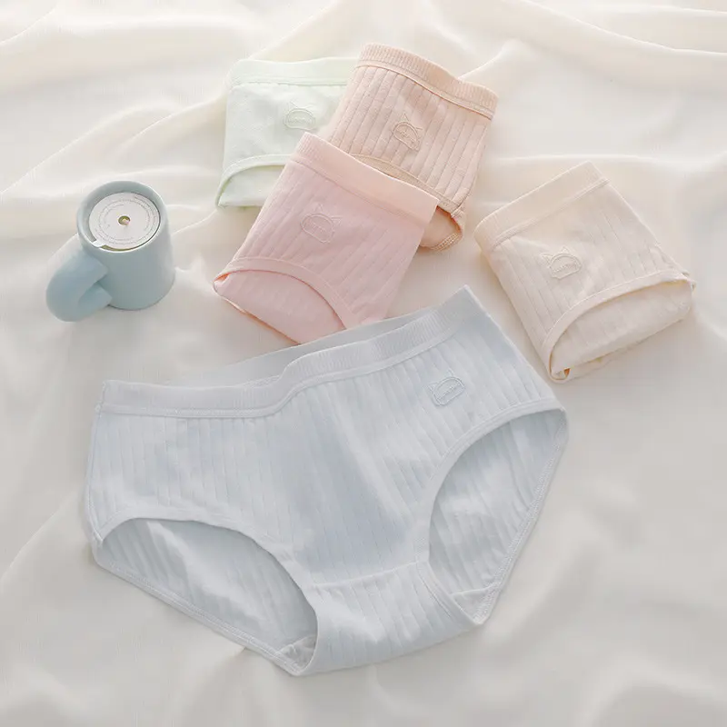 Women's Cotton Underwear Japanese Simple Solid Color Underwear Women's Mid-Waist Cotton Crotch Comfortable Briefs Wholesale